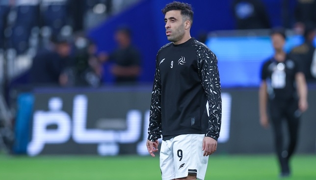 حمدالله يدخل في مشادة عنيفة مع ثلاثي الهلال.. شاهد
