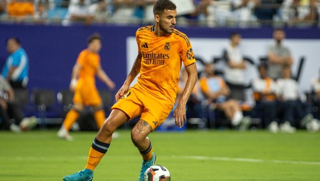 سيبايوس يعتذر لجمهور ريال مدريد بعد الوداع الأوروبي