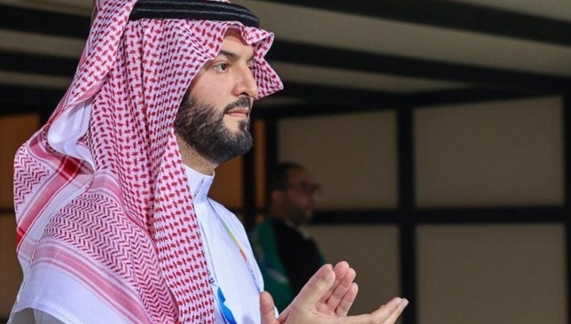 فهد بن نافل يفجر مفاجأة حول مستقبله مع الهلال