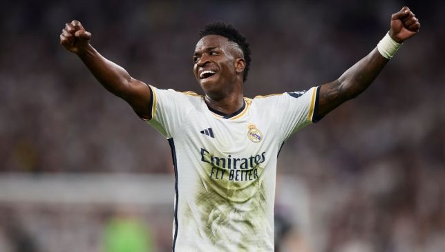 مباشر ريال مدريد وأرسنال: ساكا يتقدم وفينيسيوس يتعادل سريعاً.. فيديو