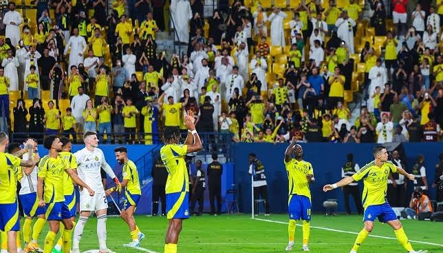 رئيس النصر يُحفز اللاعبين قبل صدام يوكوهاما الآسيوي