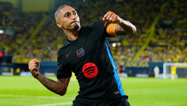 برشلونة يُحدد موعد تجديد عقد رافينيا