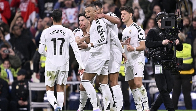 ريال مدريد يستعين بزميل ميسي لتدعيم الدفاع