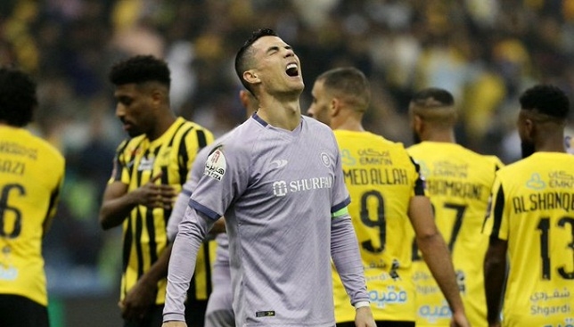 القنوات الناقلة وموعد ومعلق مباراة النصر والاتحاد في الكلاسيكو