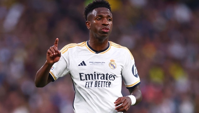 تفاصيل عقد فينيسيوس الجديد مع ريال مدريد