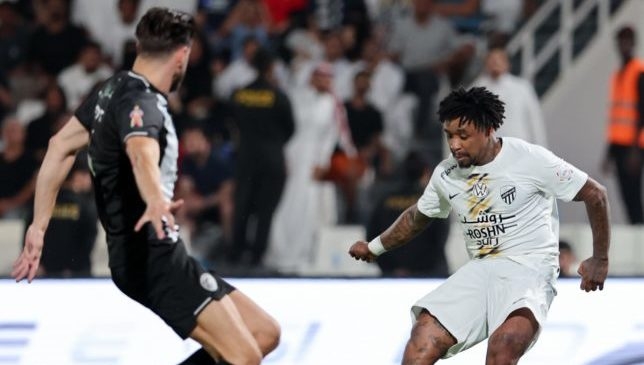 الاتحاد يهزم الشباب بثلاثية في مباراة مُثيرة بالدوري