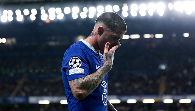 تشيلسي يحدد موقفه من رحيل إنزو فيرنانديز إلى ريال مدريد