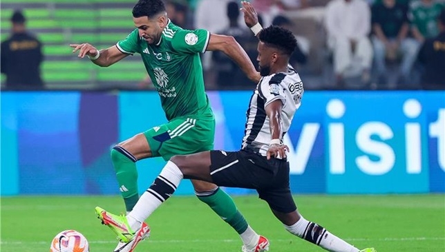 استبعاد محرز وجالينو من قائمة الأهلي لمباراة الشباب بالدوري