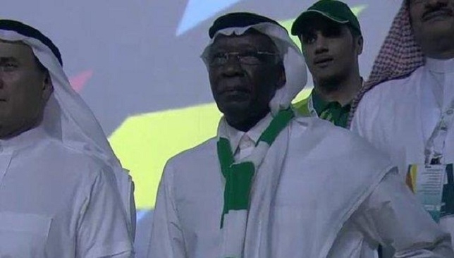 ظرف يمنع عيد من تقديم كأس آسيا.. والأهلي يرشح نجماً آخر