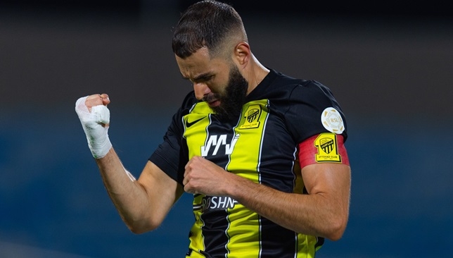 موقف بنزيما وعوار من مباراة الاتحاد والشباب