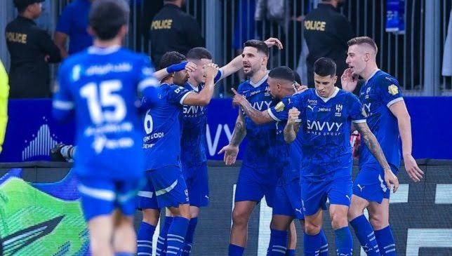 الهلال يطمئن على إصابة الدوسري قبل مباراة الوحدة