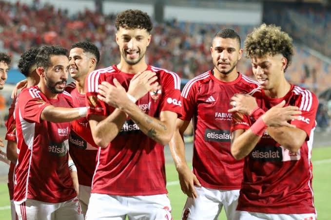 الأهلي يرفض شروط مدرب النصر السعودي السابق