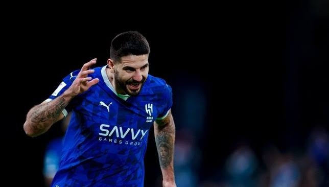 ميتروفيتش يقص شريط أهداف الهلال ضد العروبة.. فيديو