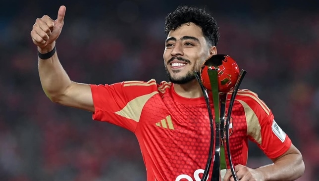 أكرم توفيق يكشف أسباب رحيله عن الأهلي وحقيقة مفاوضات الزمالك وبيراميدز