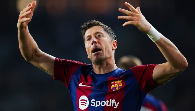 برشلونة يستقر على رحيل ليفاندوفسكي ويحدد بديله