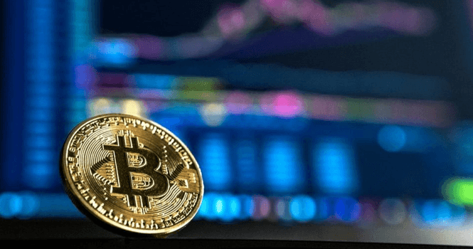 Bitcoin hits new record high above $124,000