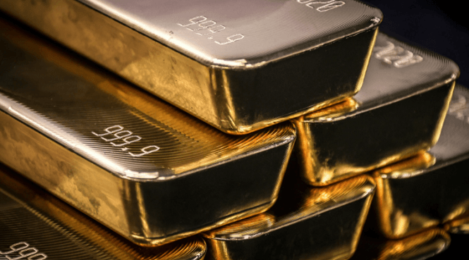 Gold retreats on lower expectations for rate cuts in US