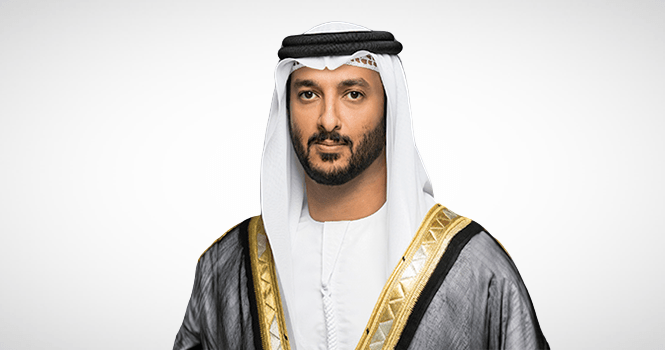 عبد الله بن طوق المري: الإمارات تقدم تجربة عالمية في النمو والتحول للاقتصاد الجديد
