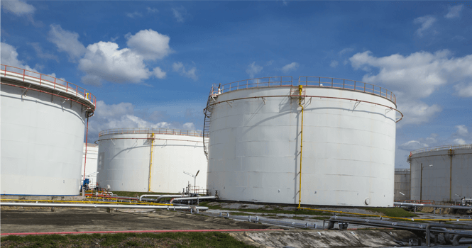 US crude inventories fall 2.8M barrels last week
