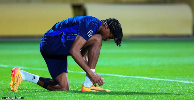 النصر.. سيماكان ولاجامي يتقدّمان على لابورت