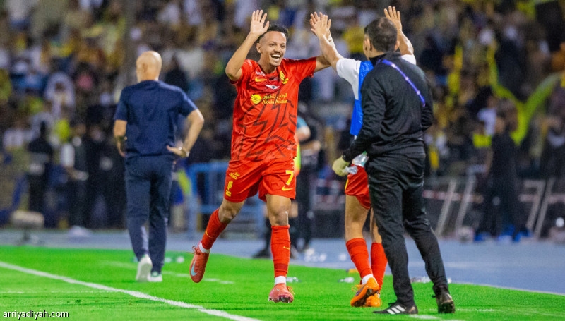 العمار يضرب شباك النصر مجددا