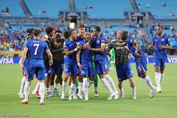 تشيلسي يعبر