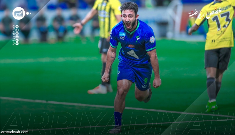 فارجاس.. فتى الأرصفة الذي راهن عليه النصراوي