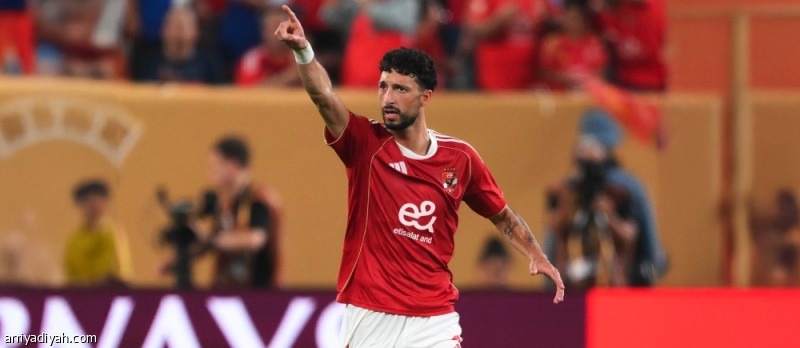 الأهلي يبعد أبو علي عن المعسكر