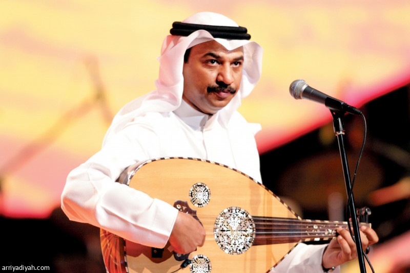 أخطبوط العود.. قصة عشق الأهلي بين الأوتار