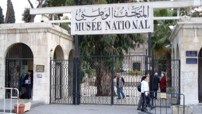 وزير الثقافة يكرّم موظفين قاما بحماية المتحف الوطني بدمشق ليلة سقوط الأسد