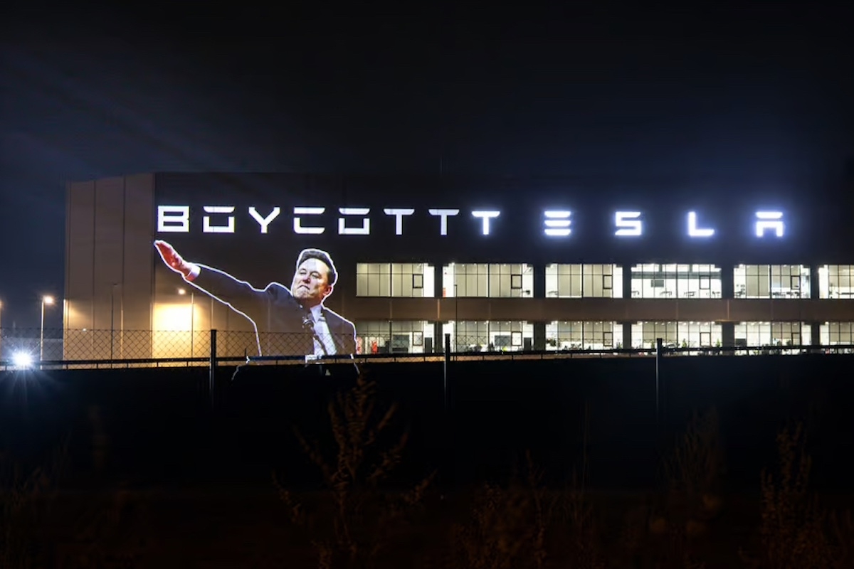 Musk's politics taking a toll on troubled Tesla