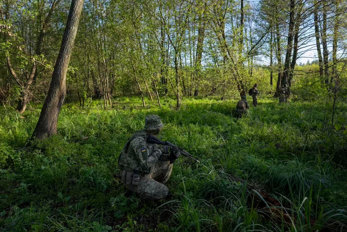 Abandoned by Trump, Ukraine still has the insurgency card