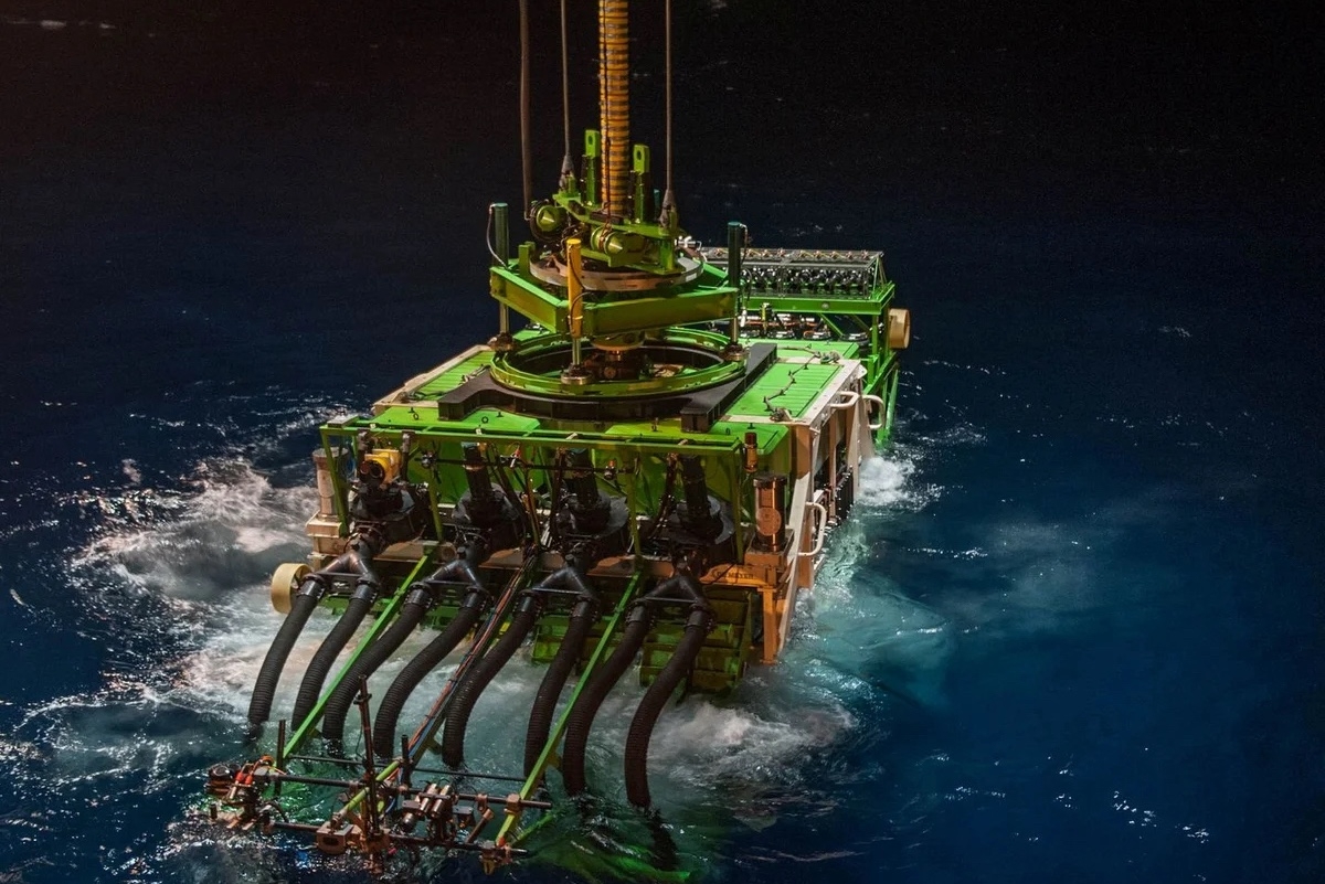 Hot race for Pacific's deep sea mineral wealth