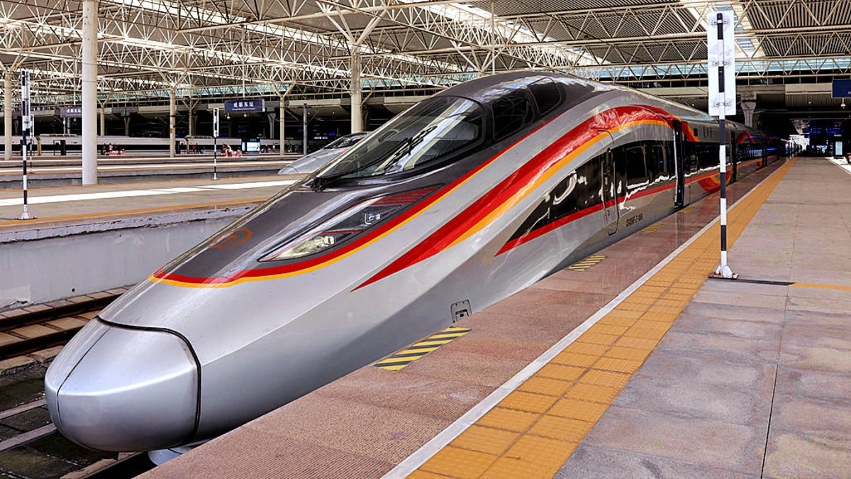 China's fast-growing high-speed railway network faces reality
