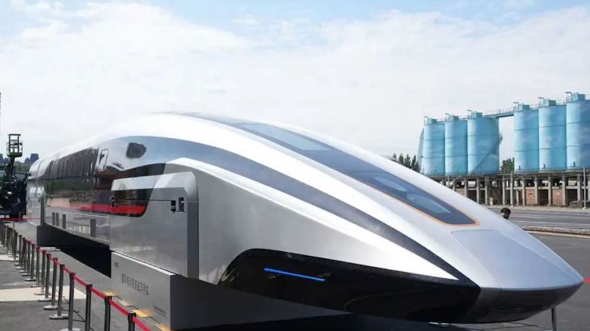 China accelerates its maglev train to catch up with Japan