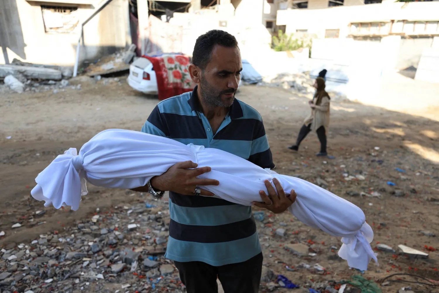 31 قتيلاً في قصف إسرائيلي على غزة… بينهم 8 خلال إنتظار المساعدات