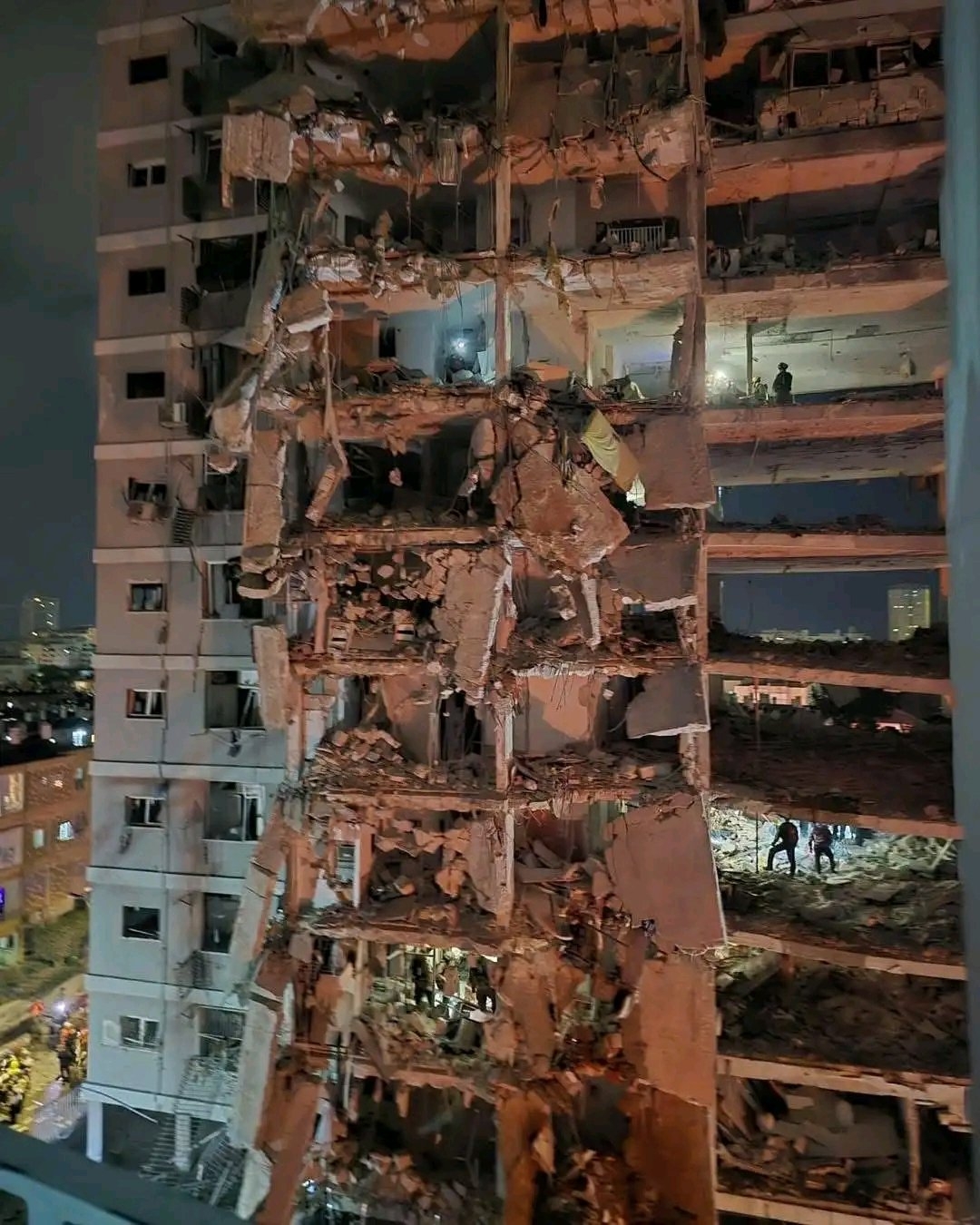 إعلام عبري: إيران بدأت استهداف منازل قيادات إسرائيلية