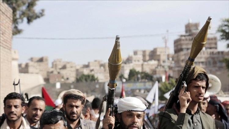 الحوثيون يعلنون استعدادهم لفتح طريق مهم وحيوي بين تعز وعدن