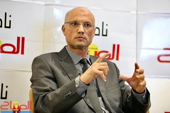 مراقبة في قفص الاتهام