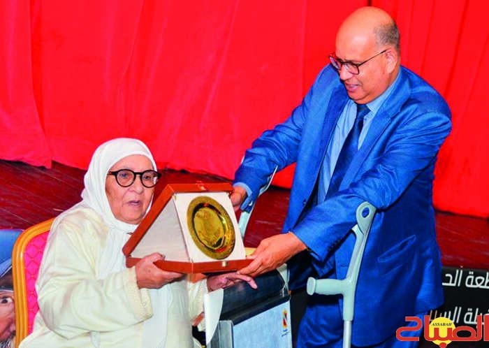 الحي المحمدي يحتفي بالمسرح في يومه