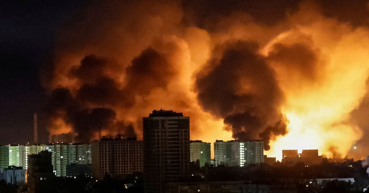 بالتزامن مع تبادل الأسرى.. هجوم روسي ضخم بالمسيرات والصواريخ على كييف