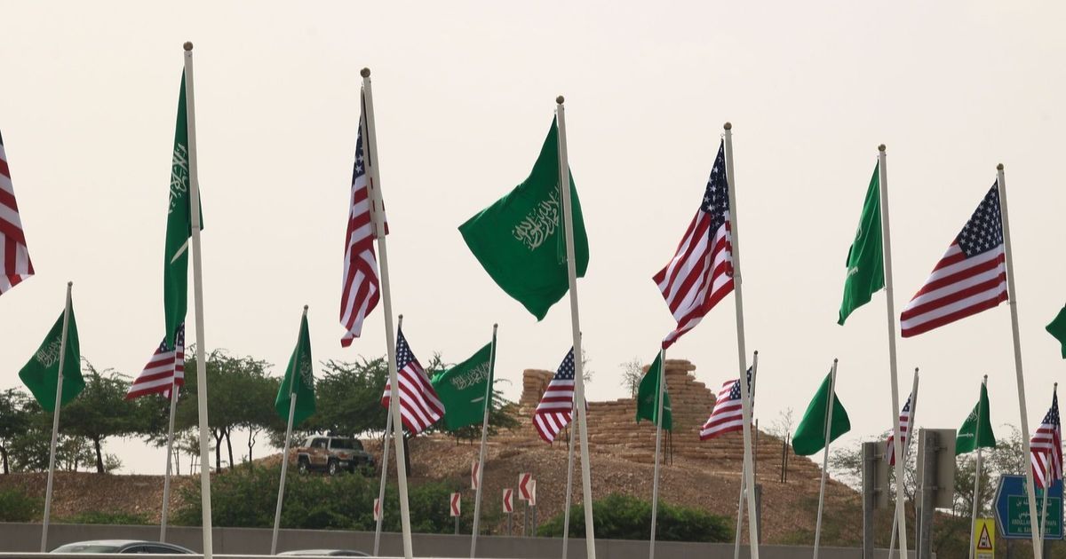 ما أهداف ترمب من جولته الخليجية؟