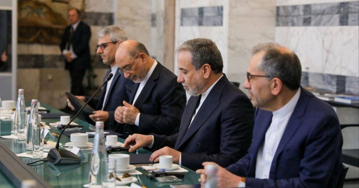 إيران تطالب بـ"دور أوروبي" في المفاوضات النووية مع واشنطن وتحذر من فشلها