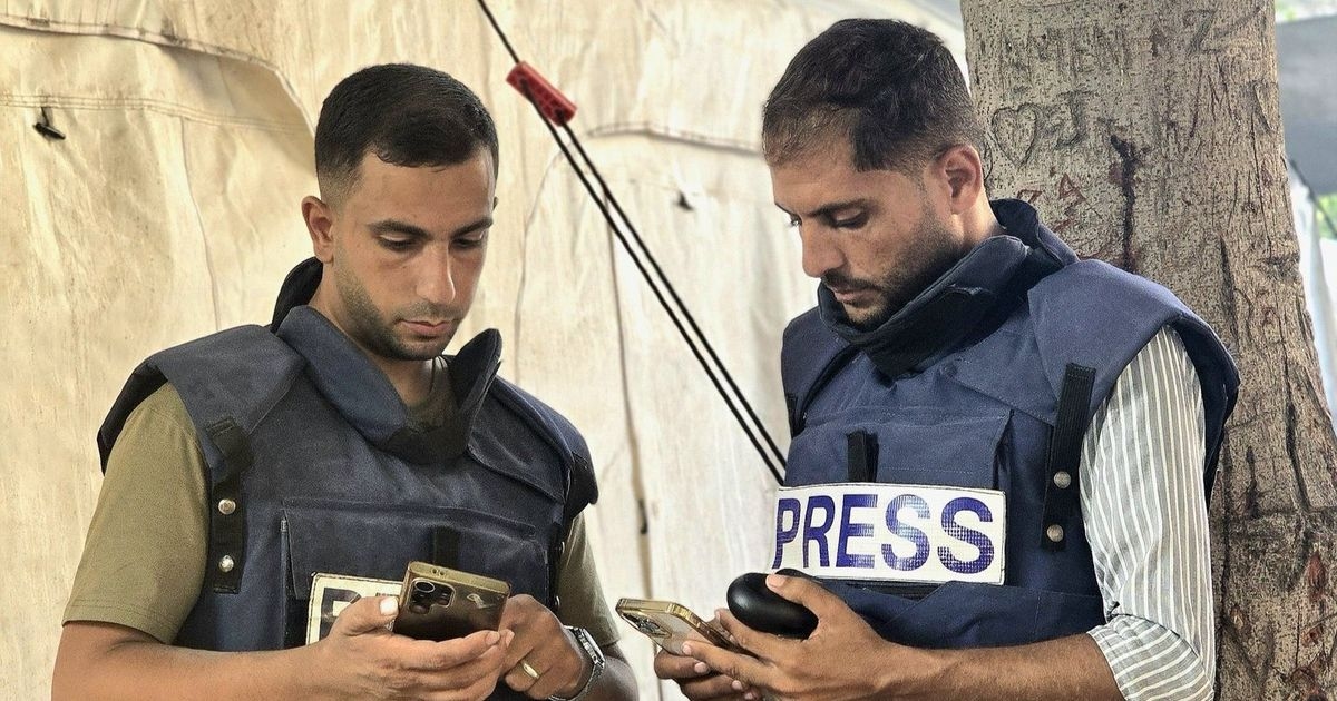 إسرائيل تقتل أنس الشريف ومحمد قريقع مراسلَي الجزيرة في غزة