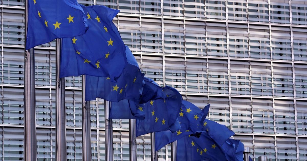 الاتحاد الأوروبي يعرض صفقة تجارية شاملة على إدارة ترمب لتفادي "حرب رسوم"
