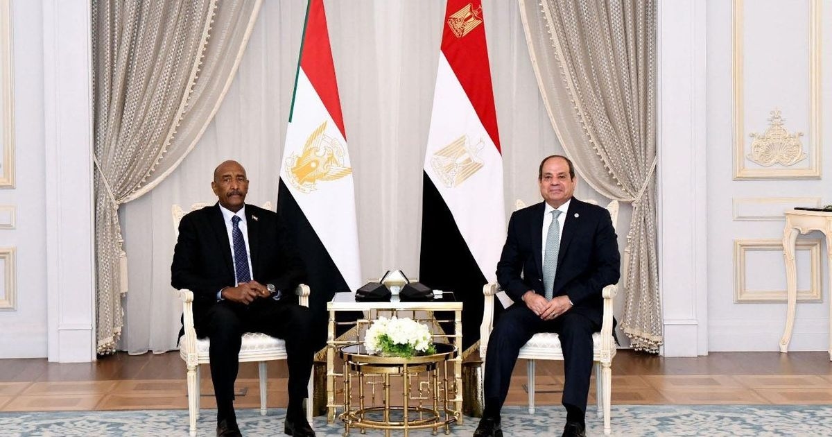 السيسي والبرهان يبحثان تطورات الأوضاع في السودان وآفاق التعاون