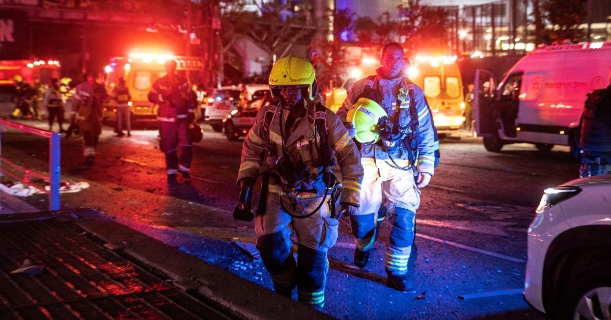 تقارير: صاروخ إيراني يضرب منطقة "الكرياه" مقر قيادة الجيش الإسرائيلي
