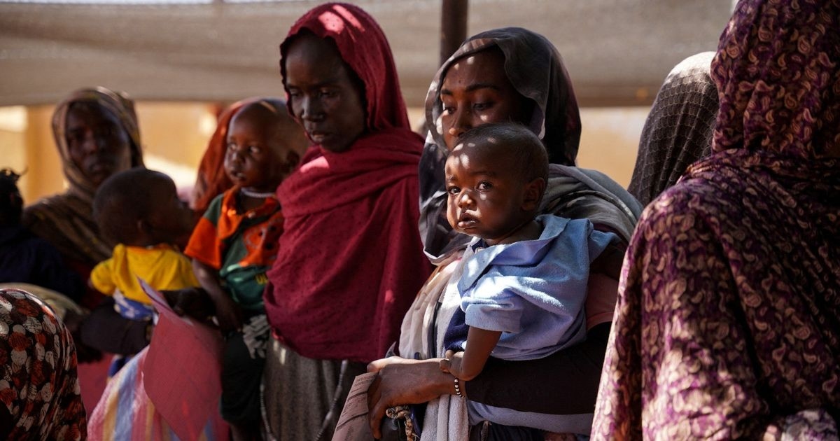 السودان.. الجوع والقصف والكوليرا تطارد مئات الآلاف من المحاصرين في الفاشر
