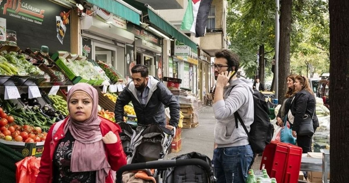 السوريون في ألمانيا.. من اللجوء إلى أكبر جالية تدعم الاقتصاد