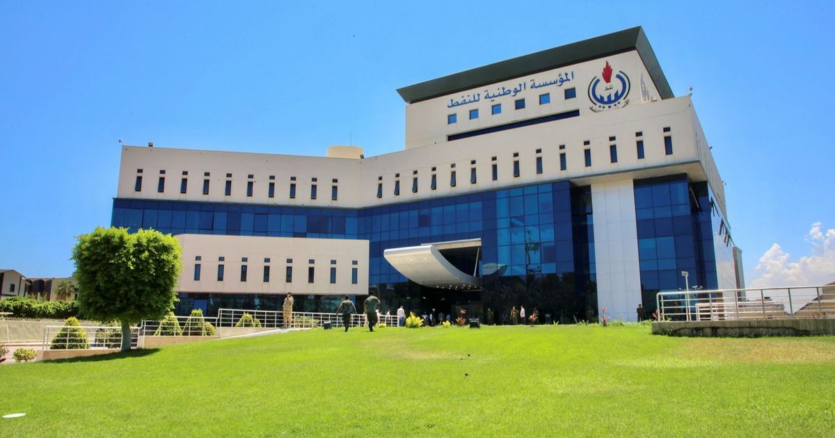 ليبيا: تسرب نفطي في خط أنابيب جنوب مدينة الزاوية